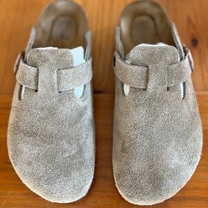 Birkenstock Boston Clogs – Suede Taupe – EU 38